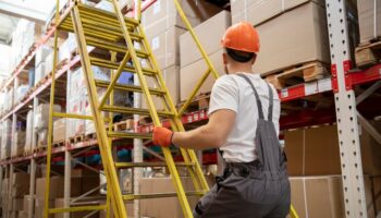 Comment Stabiliser une Échelle des Racks et Rayonnages